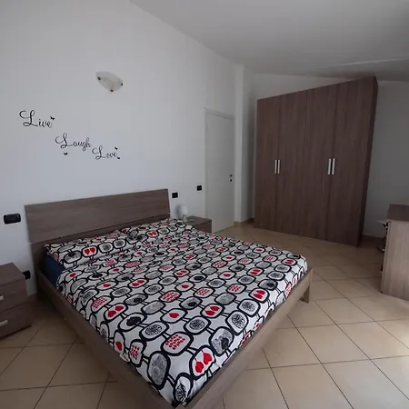 Apartment Con Terrazzo E Parcheggio Imperia
